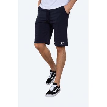 Alpha Industries pantaloni scurți Basic bărbați, culoarea bleumarin 116363.07-navy ieftini