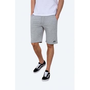 Alpha Industries pantaloni scurți Basic bărbați, culoarea gri 116363.17-grey ieftini