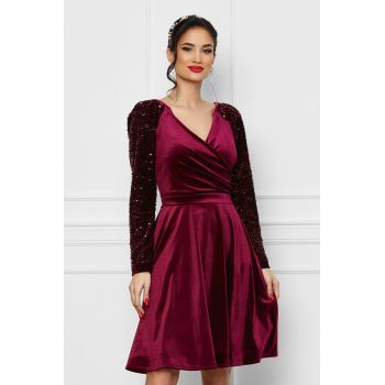 Rochie Ella Collection Sandi magenta din catifea cu paiete pe maneci la reducere