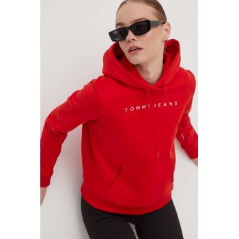 Tommy Jeans bluză femei, culoarea roșu, cu glugă, imprimeu DW0DW17324