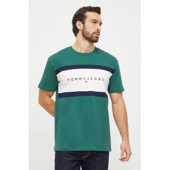 Tommy Jeans tricou din bumbac barbati, culoarea verde, modelator