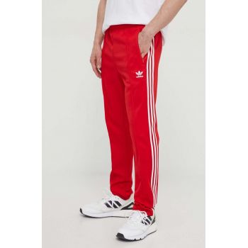 adidas Originals pantaloni de trening Adicolor Classics Beckenbauer culoarea roșu, cu imprimeu, IM4547 de firma originali
