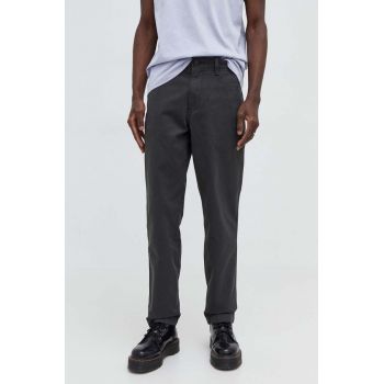Levi's pantaloni de bumbac culoarea gri, drept de firma originali