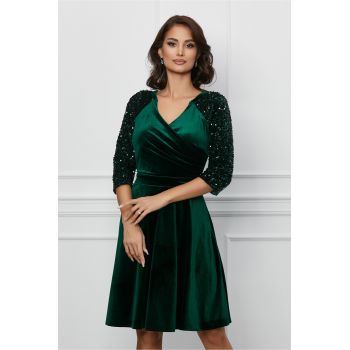 Rochie Ella Collection Sandi verde din catifea cu paiete pe maneci