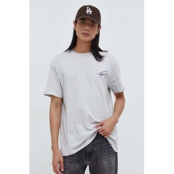 Tommy Jeans tricou din bumbac bărbați, culoarea bej, cu imprimeu DM0DM17994