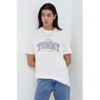 Tommy Jeans tricou din bumbac barbati, culoarea verde, cu imprimeu