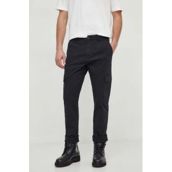 Pepe Jeans pantaloni barbati, culoarea negru, cu fason cargo