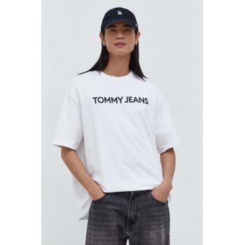 Tommy Jeans tricou din bumbac barbati, culoarea alb, cu imprimeu