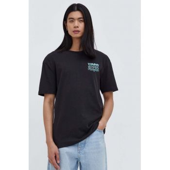 Tommy Jeans tricou din bumbac bărbați, culoarea negru, cu imprimeu DM0DM18284