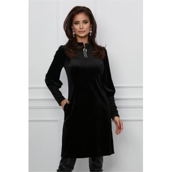 Rochie Moze neagra din catifea cu accesoriu la bust