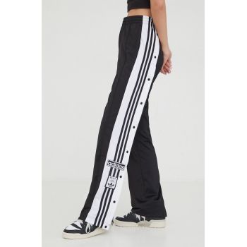 adidas Originals pantaloni de trening Adibreak culoarea negru, cu model, IU2519 ieftin