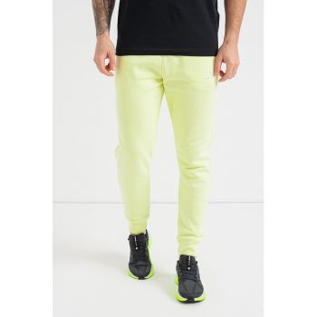 Pantaloni de trening cu buzunare laterale