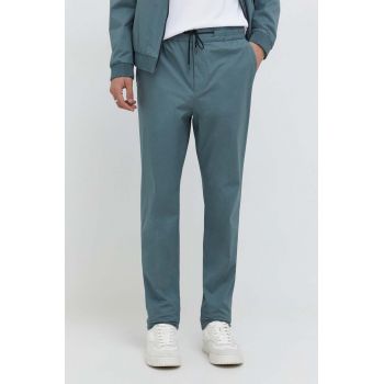 HUGO pantaloni barbati, culoarea verde, drept