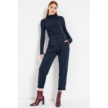 Pantaloni chino cu talie inalta si pliuri