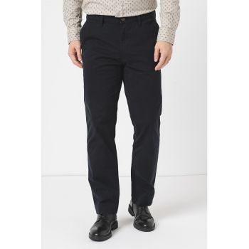 Pantaloni chino drepti