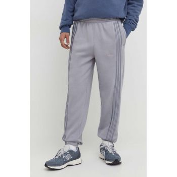 adidas Originals pantaloni de trening culoarea gri, uni IT7448