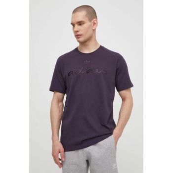 adidas Originals tricou din bumbac Fashion Graphic bărbați, culoarea violet, uni, IT7493 ieftin