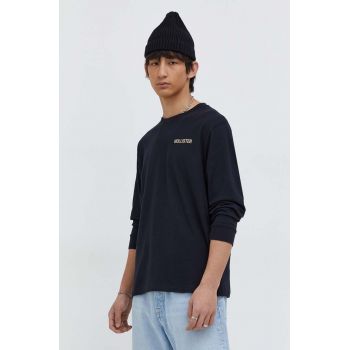 Hollister Co. longsleeve din bumbac culoarea negru, cu imprimeu