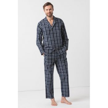 Pijama lunga cu model in carouri la reducere