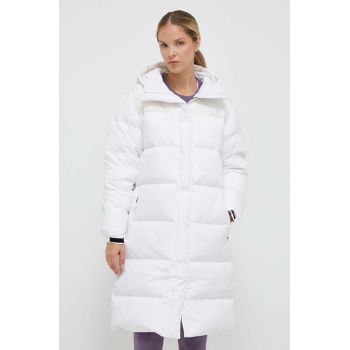 The North Face jachetă pentru femei, culoarea albă, oversized la reducere