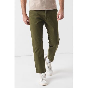 Pantaloni crop cu croiala conica