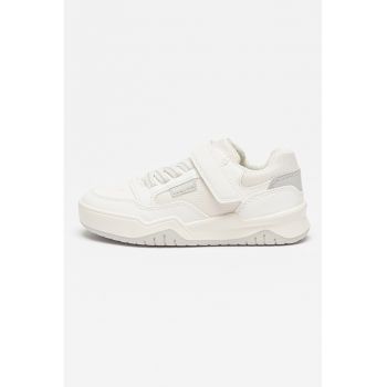 Pantofi sport cu velcro si garnituri din piele ecologica Perth