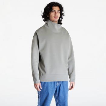 Nike Sportswear Tech Fleece Reimagined Oversized Turtleneck Sweatshirt Khaki ieftin