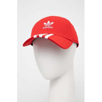 adidas Originals șapcă culoarea roșu, cu imprimeu IS4631 ieftina