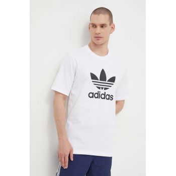 adidas Originals tricou din bumbac Trefoil bărbați, culoarea alb, cu imprimeu, IV5353 ieftin