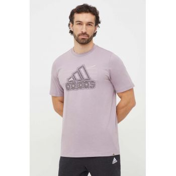 adidas tricou din bumbac bărbați, culoarea violet, cu imprimeu IN6270 ieftin