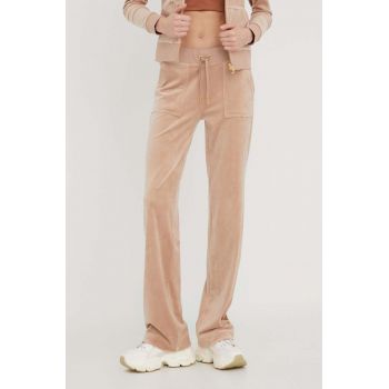 Juicy Couture pantaloni de trening din velur culoarea bej, neted de firma original