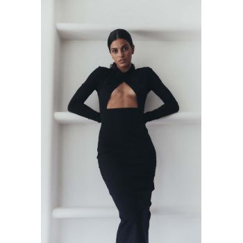 MUUV. rochie JAWS culoarea negru, midi, mulată