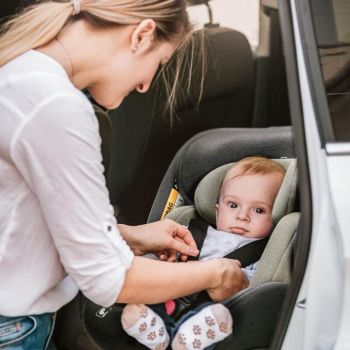 Scaun auto rotativ cu isofix BabyGo MOVE360 40-150 cm certificat R129 Grey Scaun auto rotativ cu isofix BabyGo MOVE360 40-150 cm certificat R129 Grey