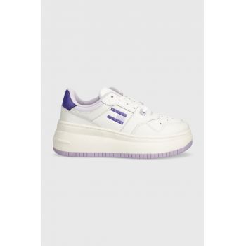 Tommy Jeans sneakers TJW RETRO BASKET FLATFORM ESS culoarea violet, EN0EN02506 de firma originali