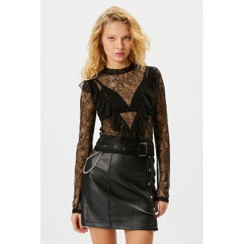 Bluza de dantela cu volane