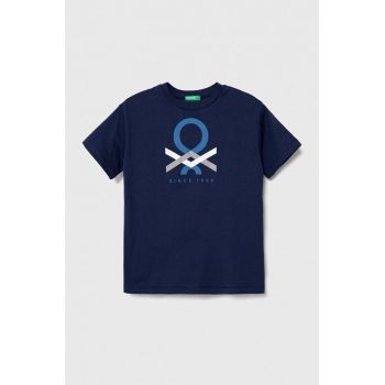 United Colors of Benetton tricou de bumbac pentru copii culoarea albastru marin, cu imprimeu