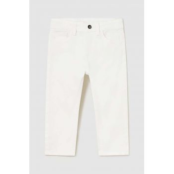 Mayoral pantaloni bebe slim fit culoarea alb, neted de firma originali