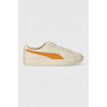 Puma sneakers din piele întoarsă Clyde OG culoarea bej 396463