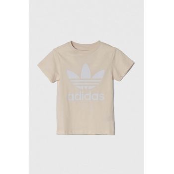 adidas Originals tricou de bumbac pentru copii TREFOIL TEE culoarea bej, cu imprimeu ieftin