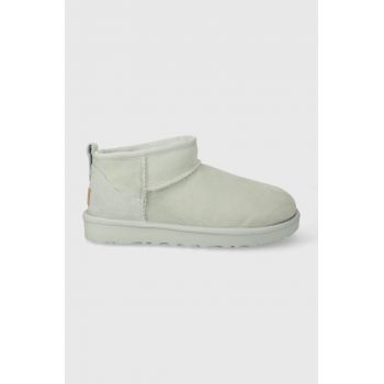 UGG cizme de zapada din piele intoarsa Classic Ultra Mini culoarea gri, 1116109 la reducere