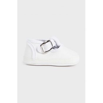 Mayoral Newborn pantofi pentru bebelusi culoarea alb de firma original