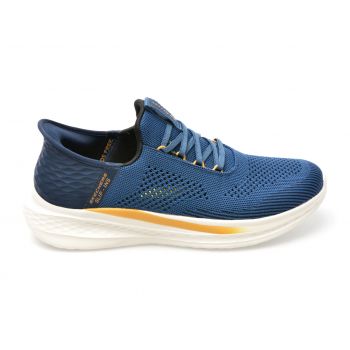 Pantofi sport SKECHERS albastri, SLADE, din material textil la reducere