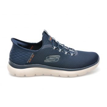 Pantofi sport SKECHERS bleumarin, SUMMITS, din material textil la reducere