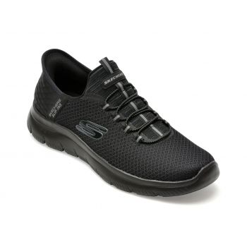 Pantofi sport SKECHERS negri, SUMMITS, din material textil la reducere