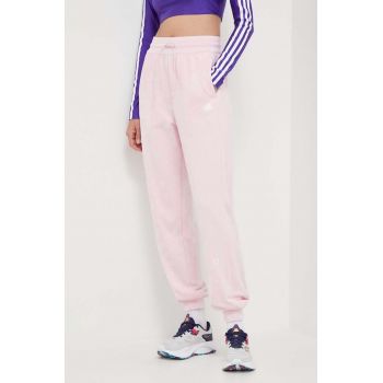 adidas pantaloni de trening culoarea roz, cu imprimeu IS4297 ieftin