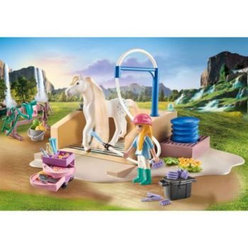 Playmobil - Spalatorie Cu Isabella Si Calutul Lioness