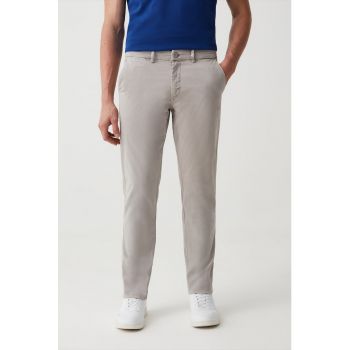 Pantaloni chino slim fit