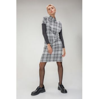 Rochie cu imprimeu in carouri ieftina