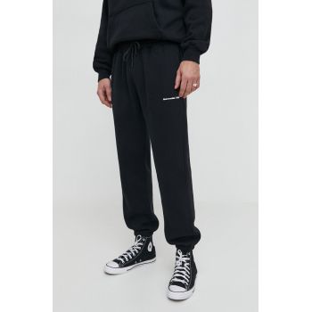 Abercrombie & Fitch pantaloni de trening culoarea negru, neted ieftini