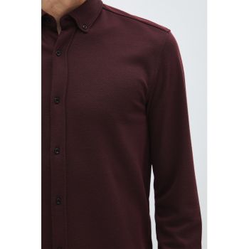 Camasa slim fit cu guler fixat cu nasturi